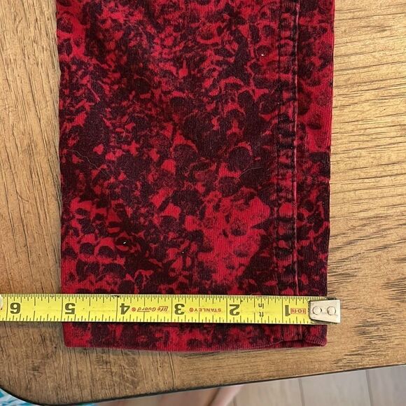 SANCTUARY RED/BLACK ANIMAL PRINT CORDUROY SKINNY PANTS.  NEW - Picture 8 of 10
